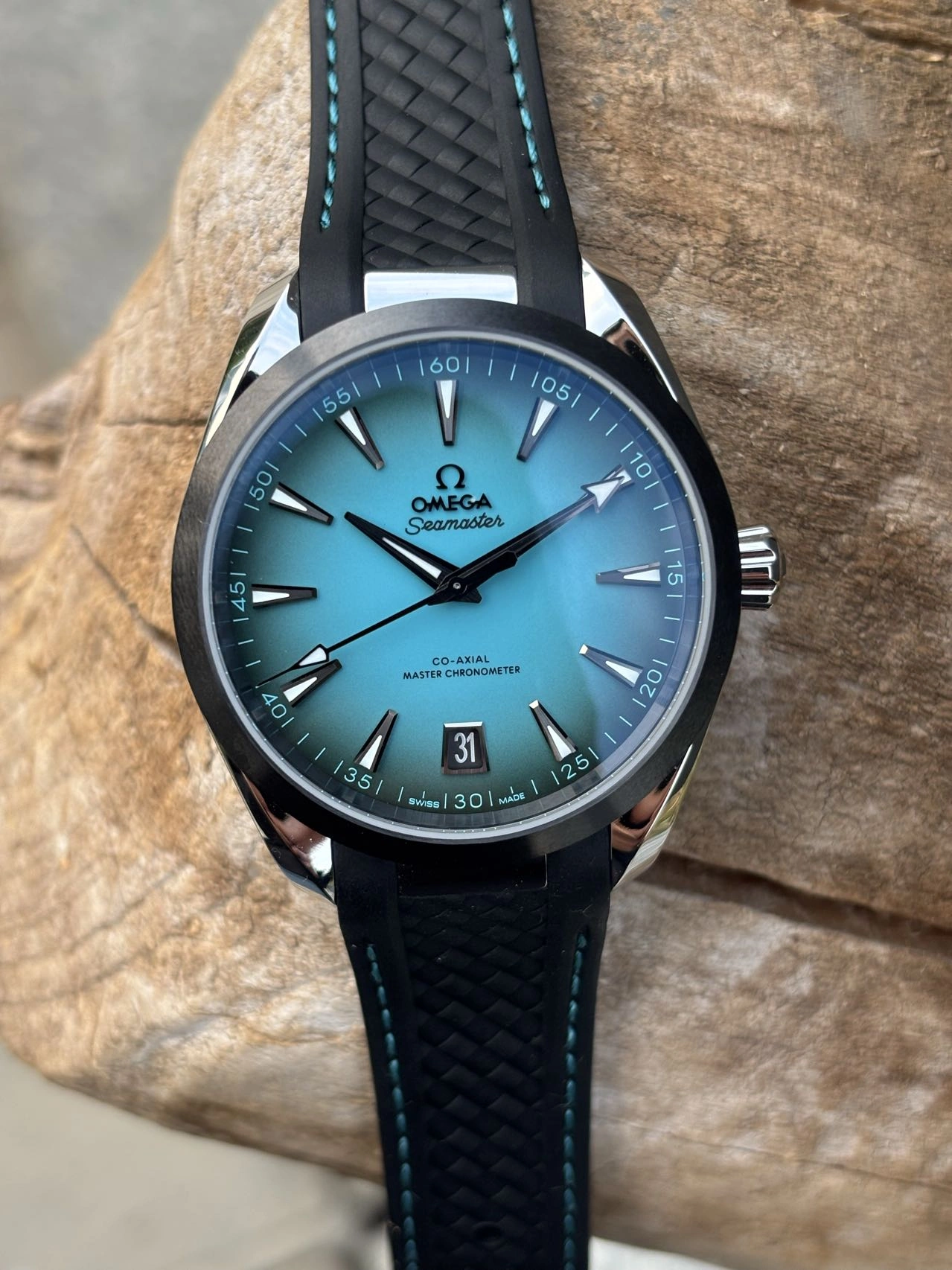 Packable CBD Factory Omega Seamaster Aqua Terra 150M 41mm Gradient Turquoise Dial Ceramic Bezel (220.32.41.21.03.001) 1:1 Super Clone – DD8900 Movement 265